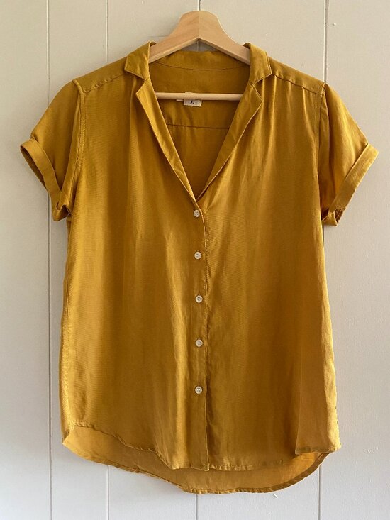 Bridge & Burn Tops - Mustard Short-Sleeve Button-Down Shirt